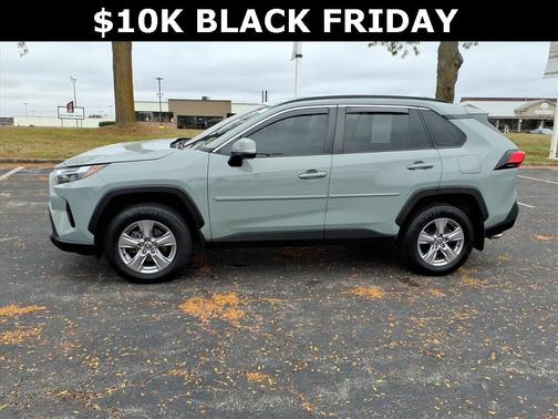 2023 Toyota RAV4 XLE