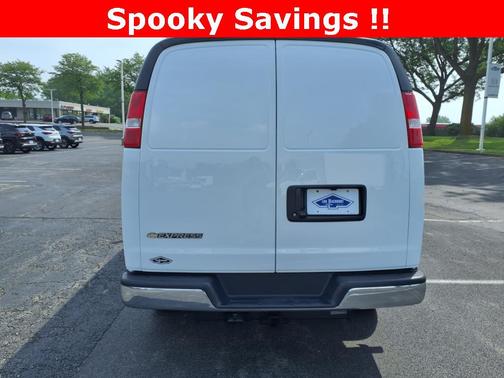 2025 Chevrolet Express 2500 RWD 2500 Regular Wheelbase WT