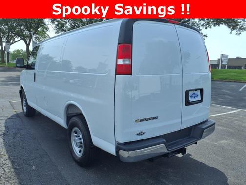 2025 Chevrolet Express 2500 RWD 2500 Regular Wheelbase WT