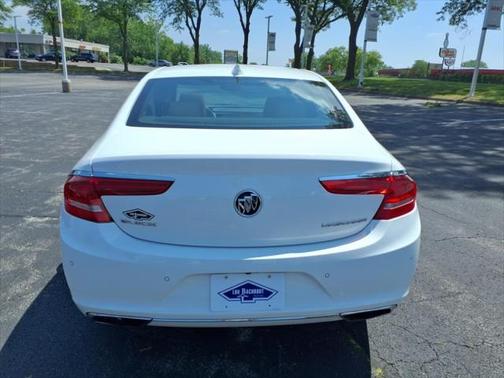 2018 Buick LaCrosse Essence