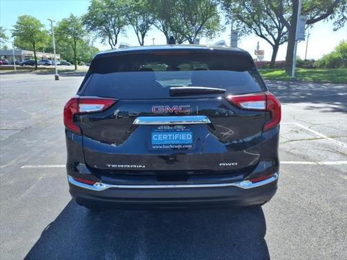 2024 GMC Terrain SLT