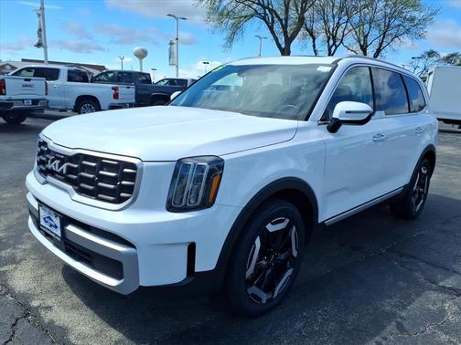 Glacial White Pearl 2025 Kia Telluride S