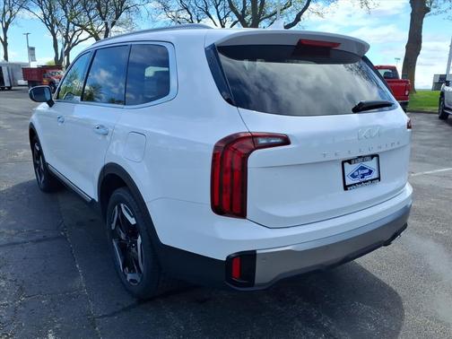 Glacial White Pearl 2025 Kia Telluride S