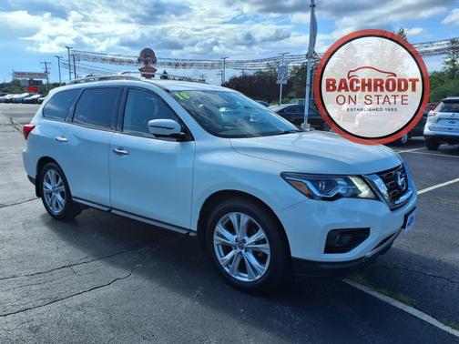 2018 Nissan Pathfinder SL