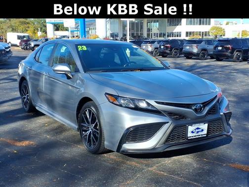 2023 Toyota Camry SE
