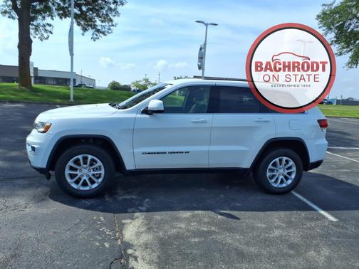 2022 Jeep Grand Cherokee Laredo