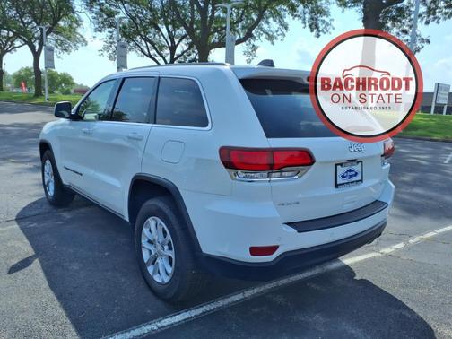 2022 Jeep Grand Cherokee Laredo