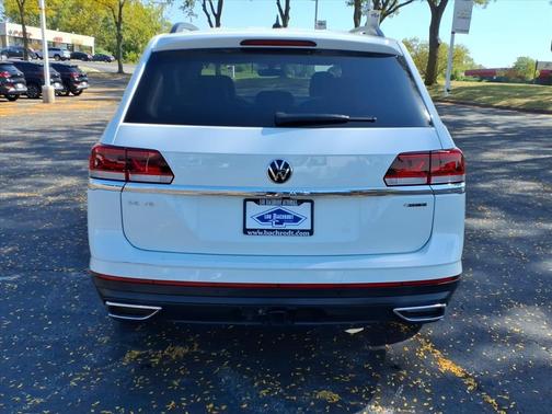 2023 Volkswagen Atlas 3.6L SE w/Technology