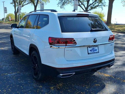 2023 Volkswagen Atlas 3.6L SE w/Technology