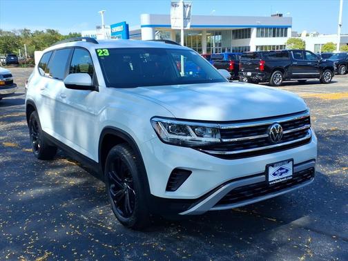 2023 Volkswagen Atlas 3.6L SE w/Technology