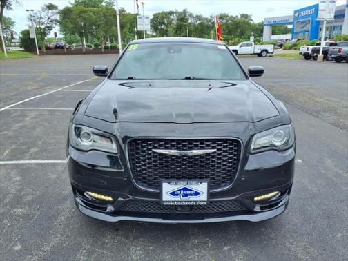 2019 Chrysler 300 S