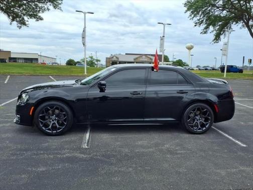 2019 Chrysler 300 S