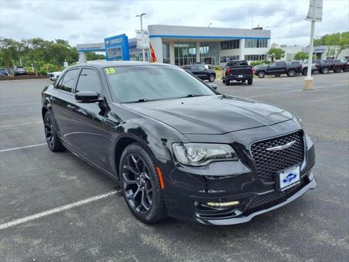 2019 Chrysler 300 S