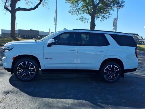 2022 Chevrolet Tahoe 4WD RST