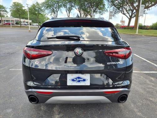 2022 Alfa Romeo Stelvio Ti