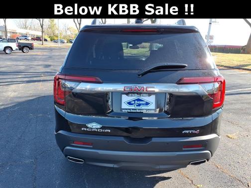 2021 GMC Acadia AWD AT4