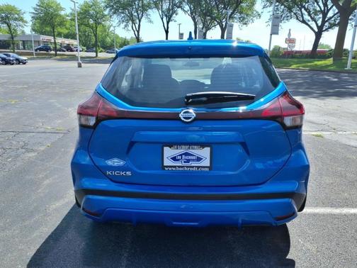 2021 Nissan Kicks S