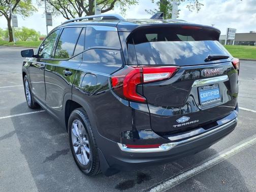 2023 GMC Terrain SLT