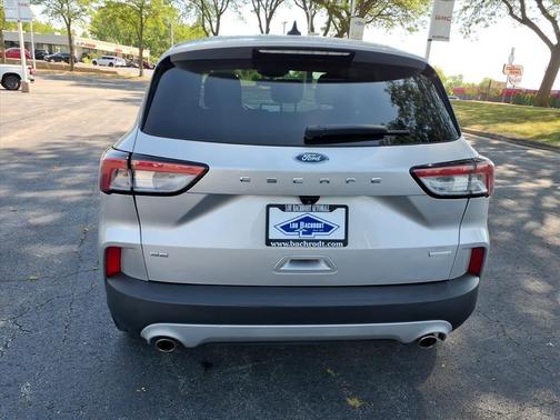 Ingot Silver Metallic 2020 Ford Escape SE