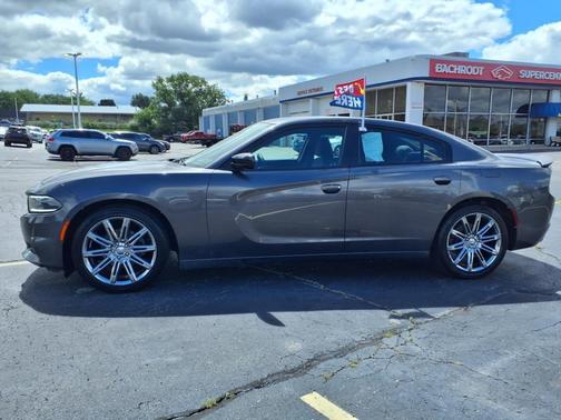 2016 Dodge Charger SE