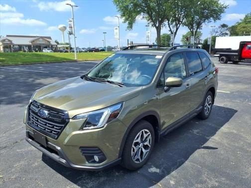 2023 Subaru Forester Premium