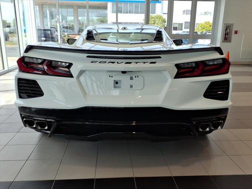 2026 Chevrolet Corvette Stingray w/2LT