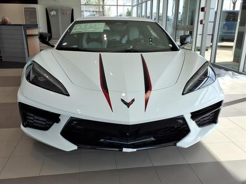 2026 Chevrolet Corvette Stingray w/2LT