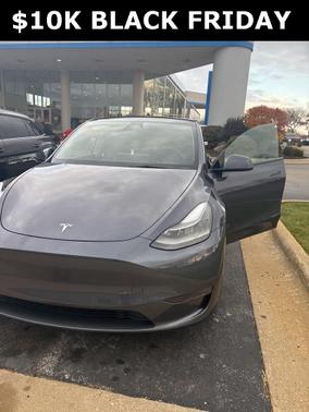 2023 Tesla Model Y Long Range Dual Motor All-Wheel Drive