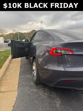 2023 Tesla Model Y Long Range Dual Motor All-Wheel Drive