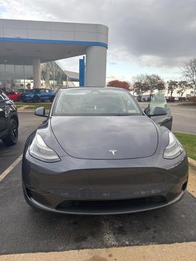 2023 Tesla Model Y Long Range Dual Motor All-Wheel Drive