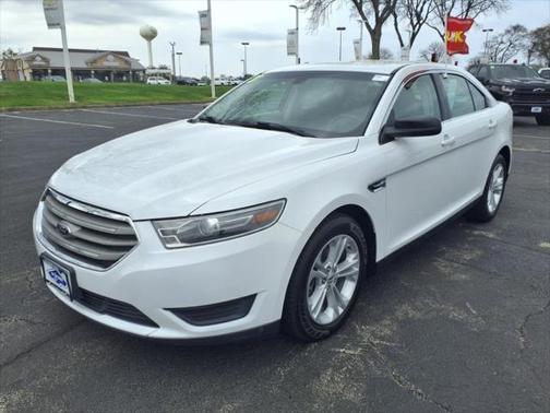 2017 Ford Taurus SE