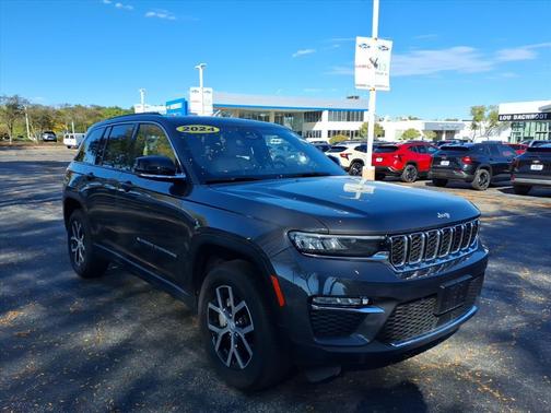 Baltic Gray Metallic Clearcoat 2024 Jeep Grand Cherokee Limited