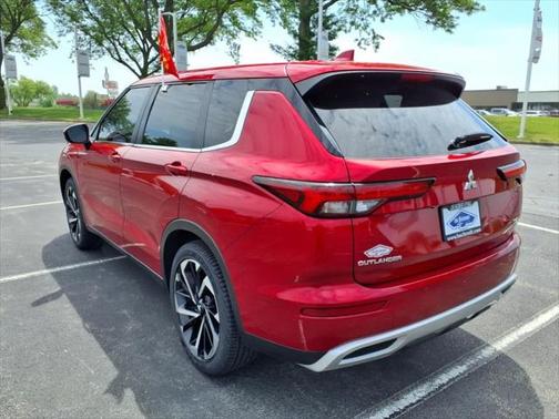 2022 Mitsubishi Outlander SE Launch Edition 2WD