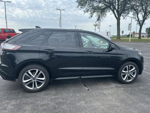Shadow Black 2018 Ford Edge Sport