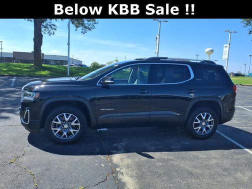 2023 GMC Acadia AWD SLT