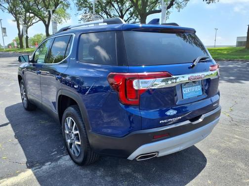 2023 GMC Acadia AWD SLE