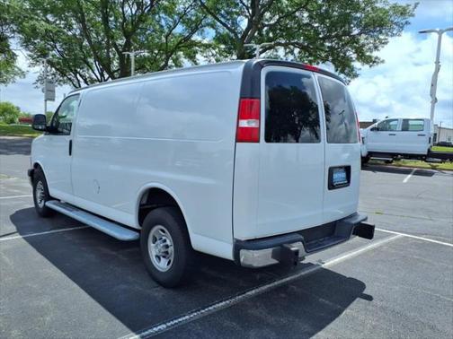 2024 Chevrolet Express 2500 RWD 2500 Regular Wheelbase WT
