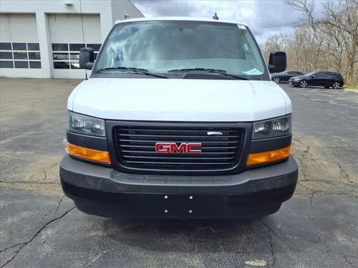 2025 GMC Savana 2500 Work Van