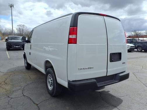 2025 GMC Savana 2500 Work Van