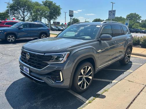 Pure Gray 2026 Volkswagen Atlas 2.0T SEL Premium R-Line 4MOTION