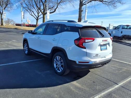 2022 GMC Terrain SLT