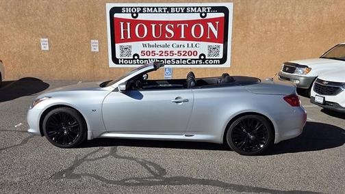 2015 INFINITI Q60 Base