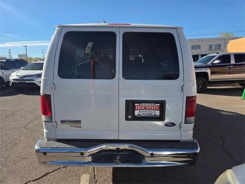 White 2011 Ford E350 Super Duty XLT