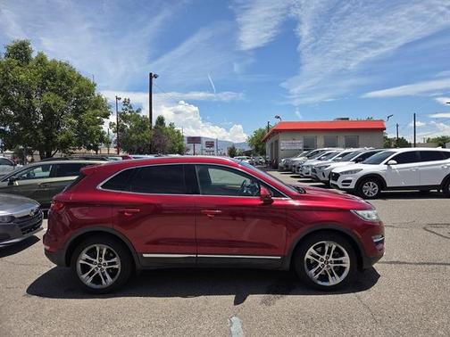 2015 Lincoln MKC Base