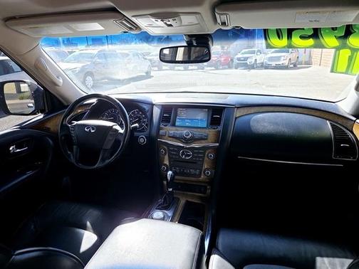 2011 INFINITI QX56 Base