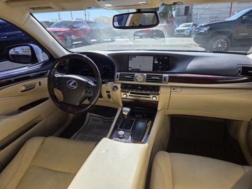 2015 Lexus LS 460 