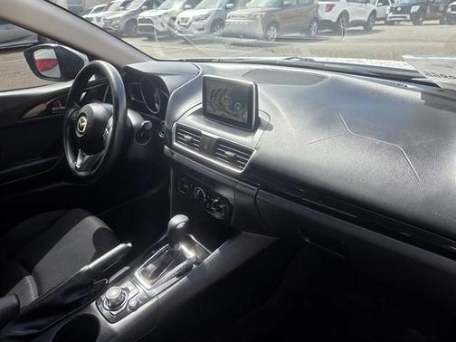 Snowflake White Pearl 2016 Mazda Mazda3 i Sport