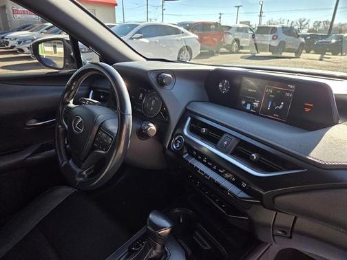 2020 Lexus UX 250h Base