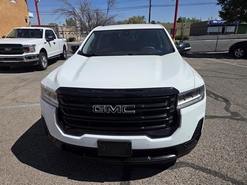 White 2023 GMC Acadia SLE