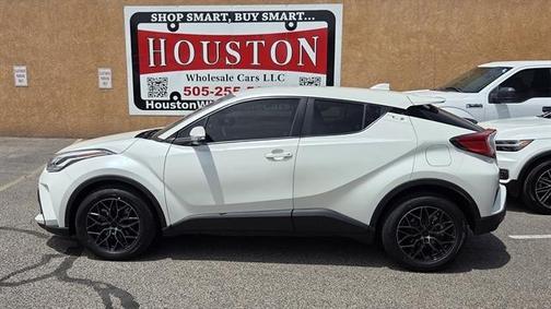 White 2021 Toyota C-HR LE